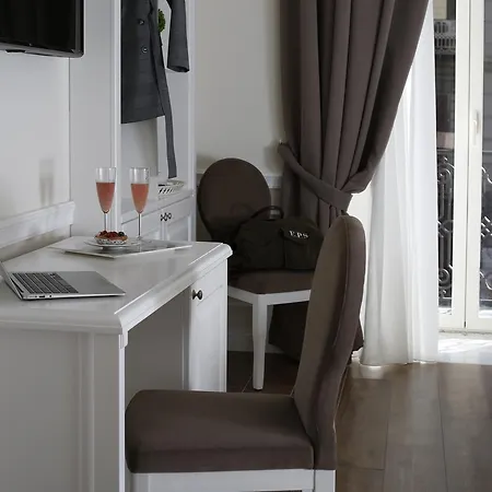 La Fontanina Gæstehus 4*